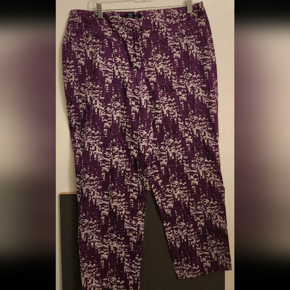 Flash Sale: Purple and White Capris